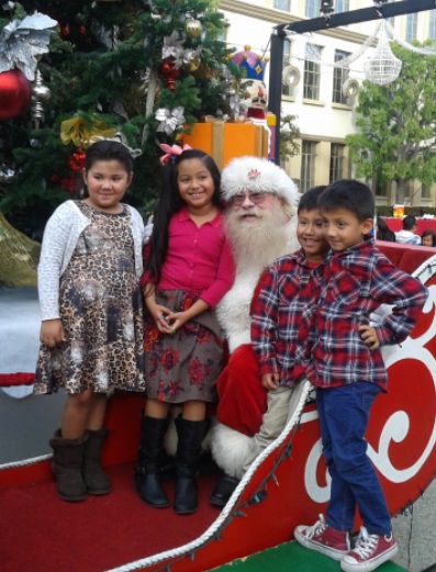 Paramount Studios Hosts Magical Holiday Party for the PAL Kids!